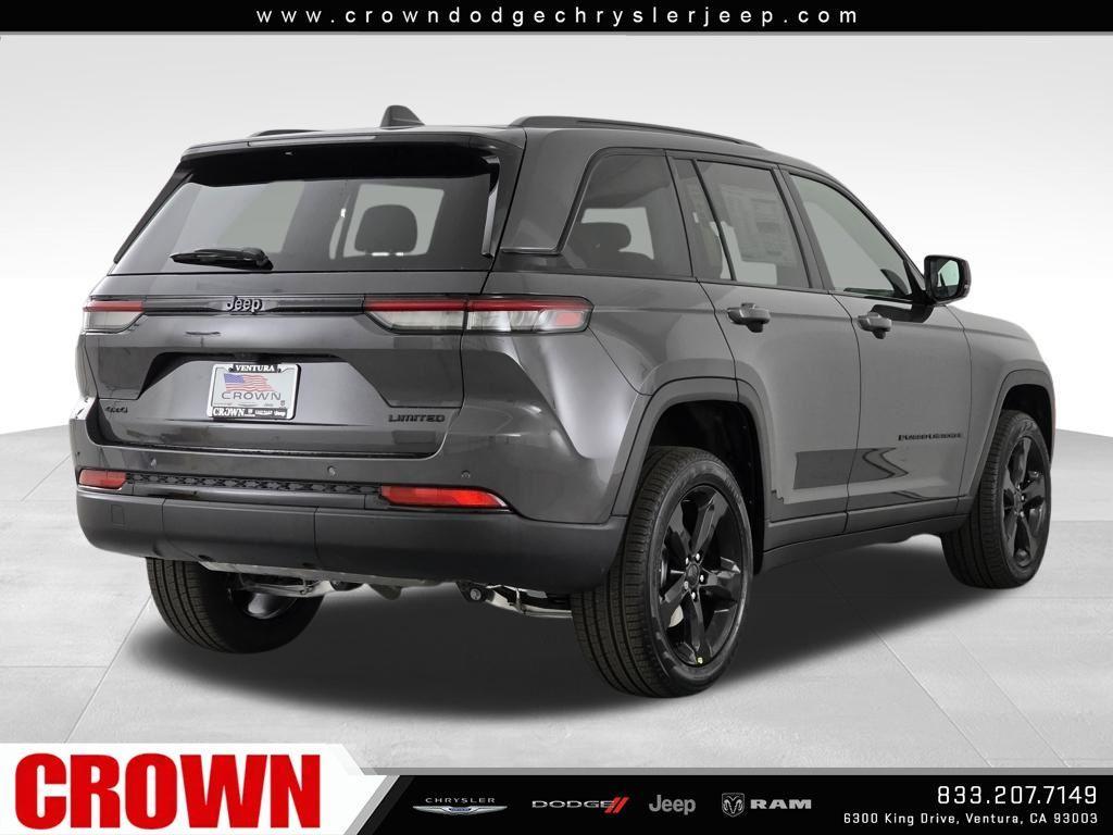 new 2025 Jeep Grand Cherokee car, priced at $42,970