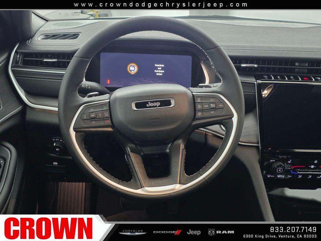 new 2025 Jeep Grand Cherokee car, priced at $42,970