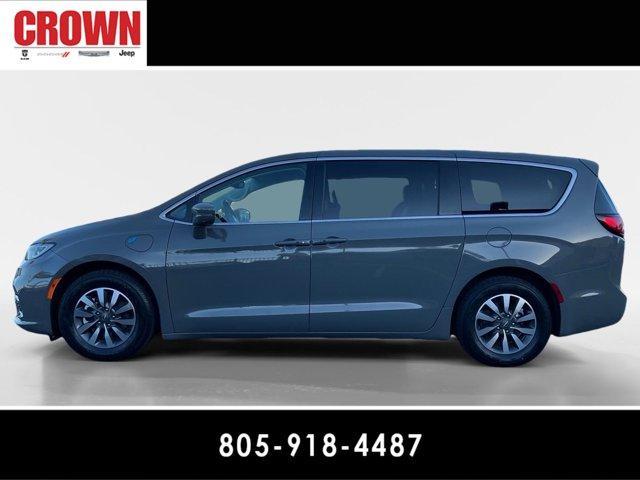 used 2022 Chrysler Pacifica Hybrid car, priced at $26,823