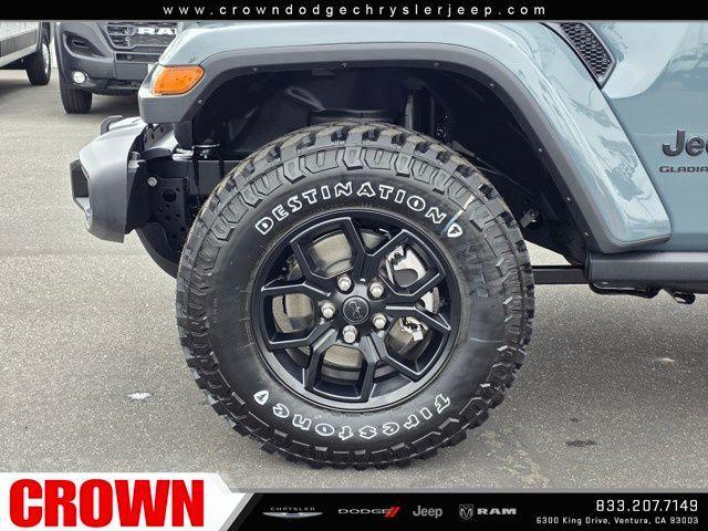new 2025 Jeep Gladiator car, priced at $42,235