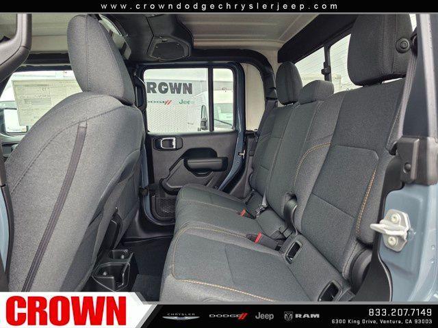 new 2025 Jeep Gladiator car, priced at $42,235