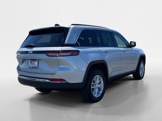 new 2024 Jeep Grand Cherokee car, priced at $33,558