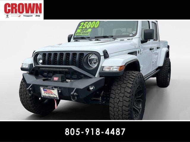 used 2022 Jeep Gladiator car, priced at $59,722