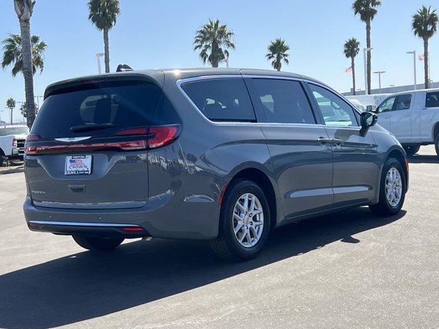 new 2025 Chrysler Pacifica car, priced at $42,640