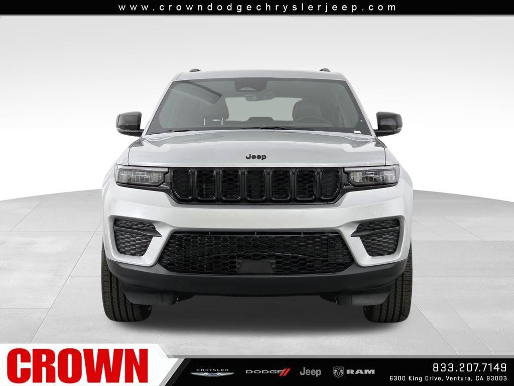 new 2025 Jeep Grand Cherokee car, priced at $39,375