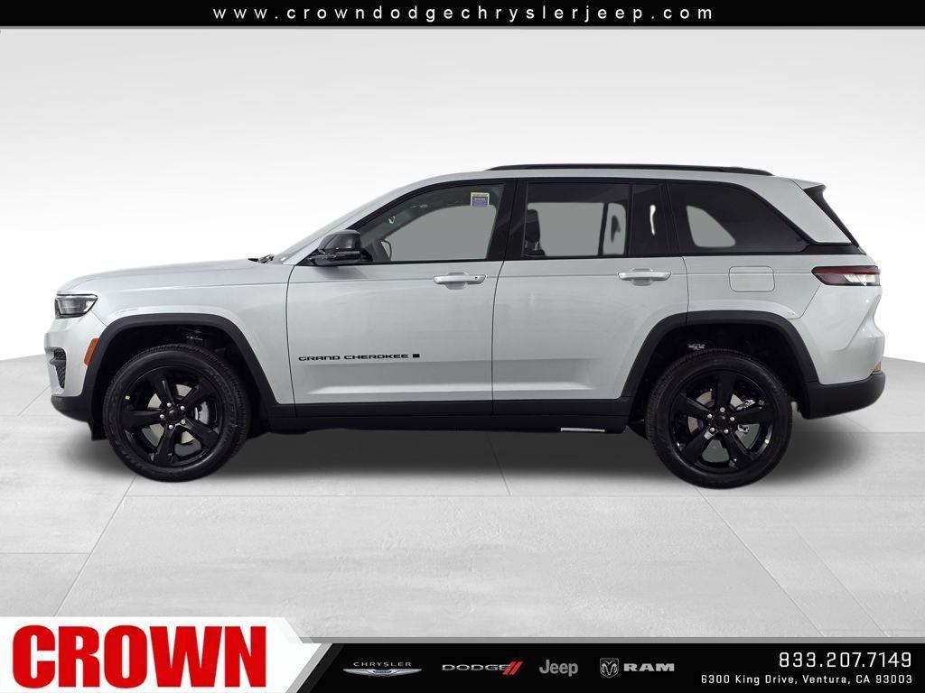 new 2025 Jeep Grand Cherokee car, priced at $39,375
