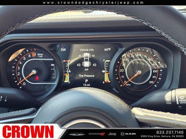 new 2025 Jeep Gladiator car, priced at $48,375