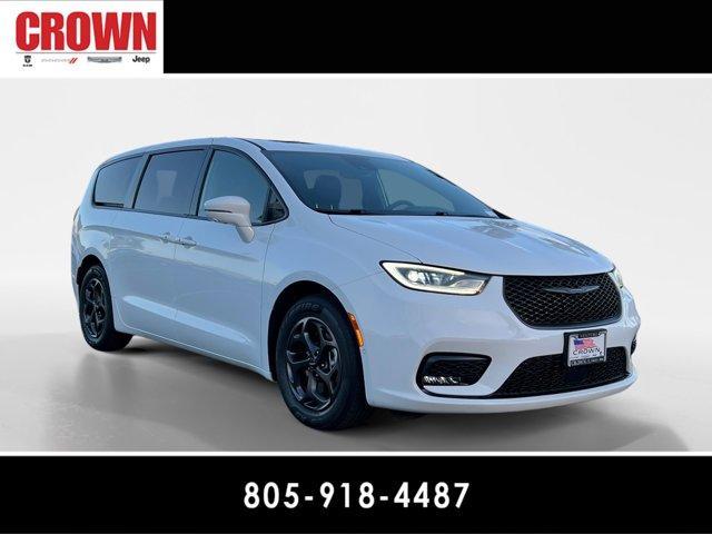 used 2022 Chrysler Pacifica Hybrid car, priced at $32,991