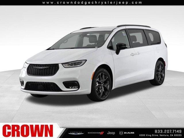 new 2026 Chrysler Pacifica car, priced at $45,390