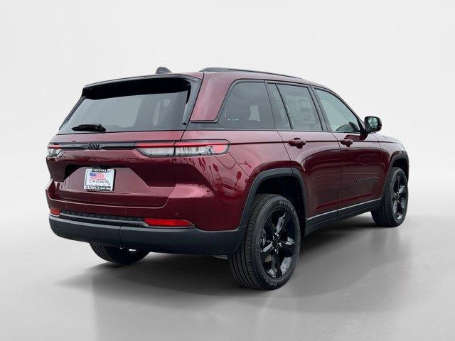 new 2025 Jeep Grand Cherokee car, priced at $44,675