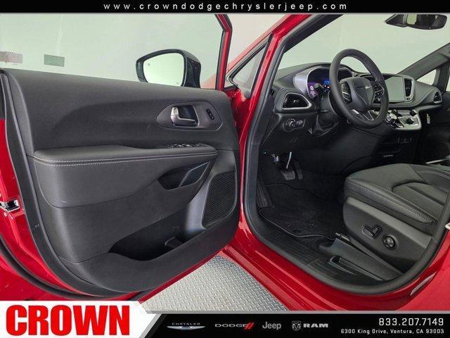 new 2026 Chrysler Pacifica car, priced at $43,785