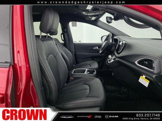 new 2026 Chrysler Pacifica car, priced at $43,785