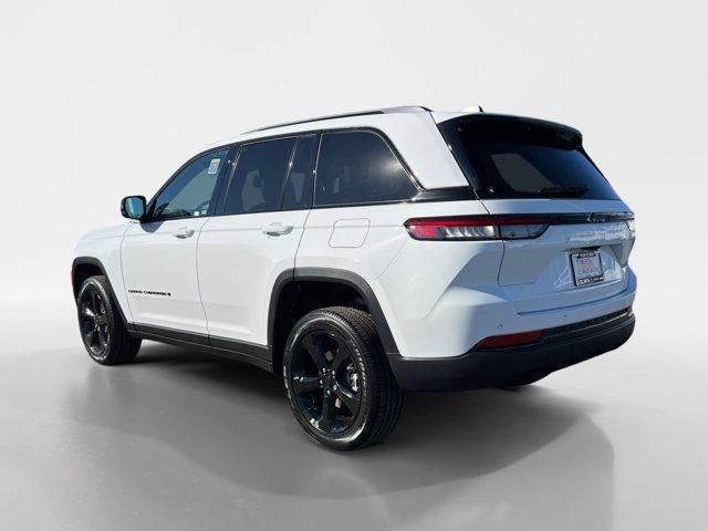 new 2025 Jeep Grand Cherokee car, priced at $42,580