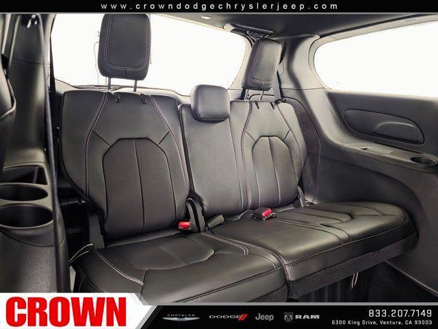 new 2025 Chrysler Pacifica car, priced at $37,725