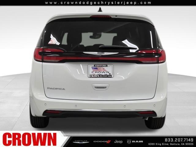 new 2025 Chrysler Pacifica car, priced at $37,725