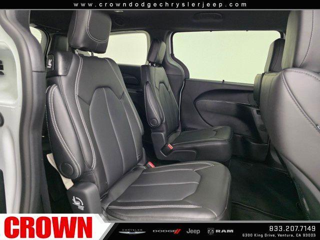 new 2025 Chrysler Pacifica car, priced at $37,725
