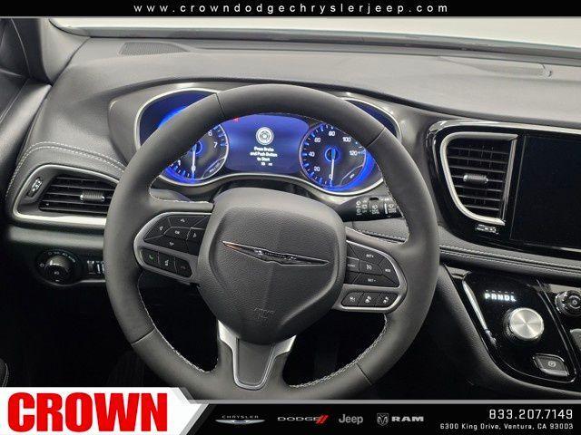 new 2025 Chrysler Pacifica car, priced at $37,725