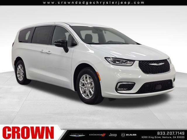 new 2025 Chrysler Pacifica car, priced at $37,725