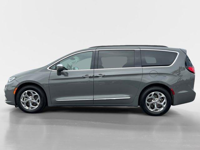 used 2022 Chrysler Pacifica car, priced at $28,697