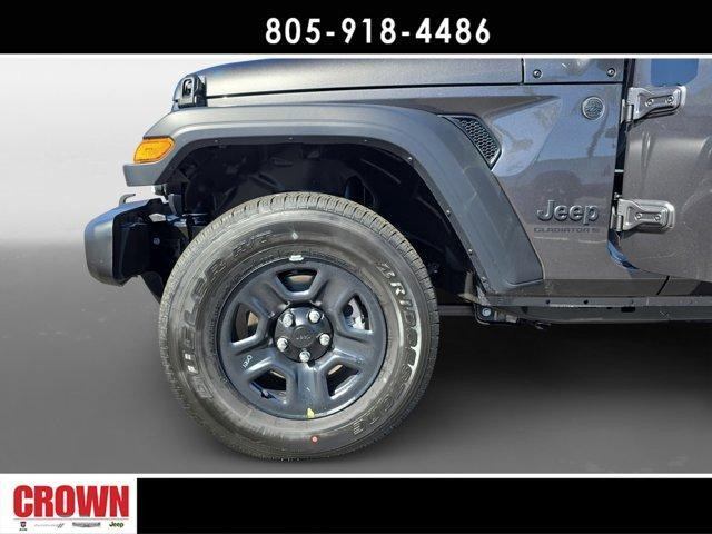 new 2024 Jeep Gladiator car, priced at $39,078