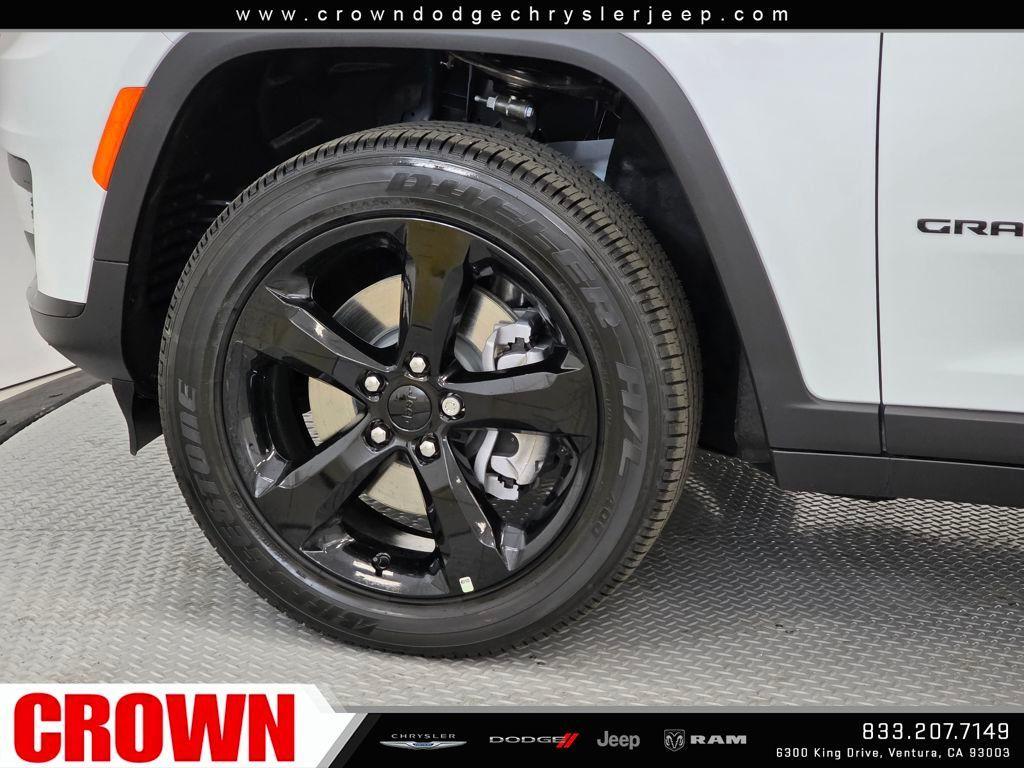 new 2025 Jeep Grand Cherokee L car, priced at $42,780
