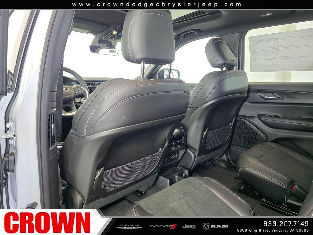 new 2025 Jeep Grand Cherokee L car, priced at $42,780