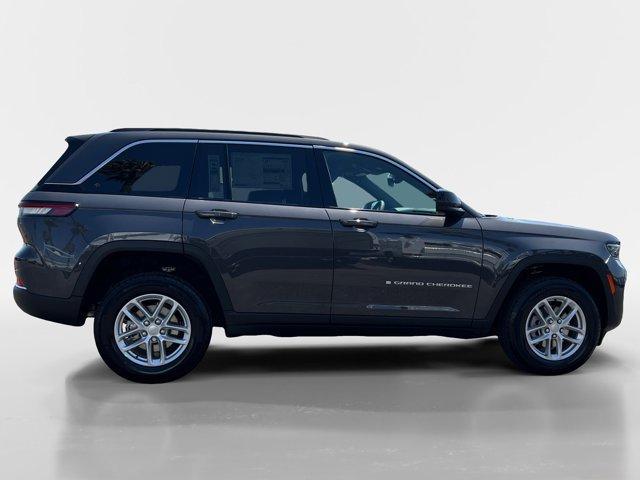 new 2024 Jeep Grand Cherokee car, priced at $33,558