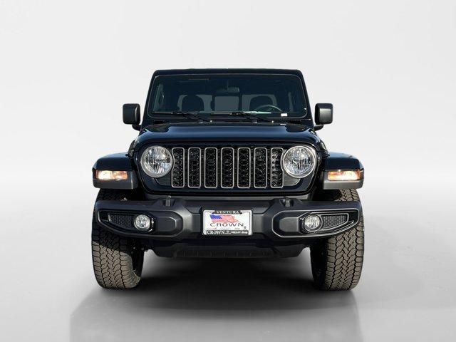 new 2025 Jeep Gladiator car, priced at $41,885