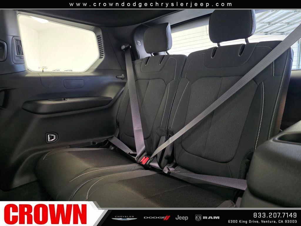 used 2025 Jeep Grand Cherokee L car, priced at $34,925