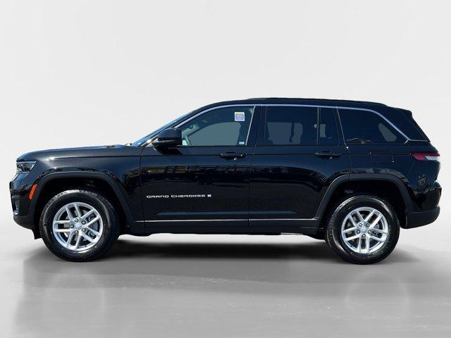 new 2024 Jeep Grand Cherokee car, priced at $32,495