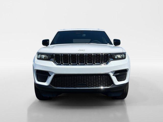 new 2024 Jeep Grand Cherokee car, priced at $32,495