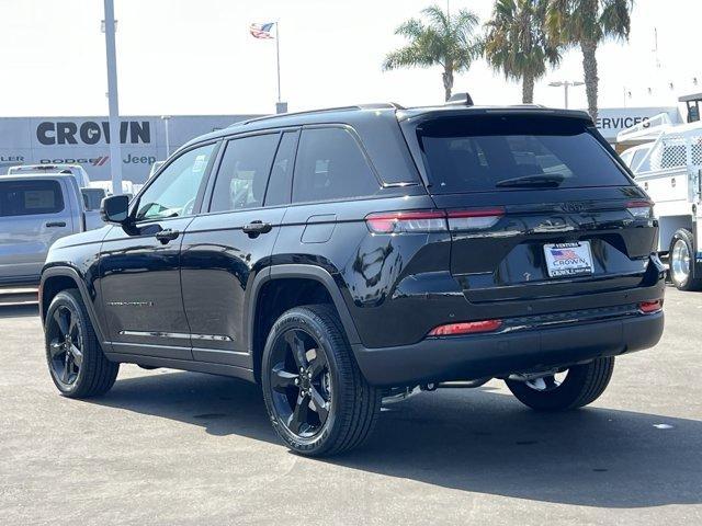 new 2025 Jeep Grand Cherokee car, priced at $44,675