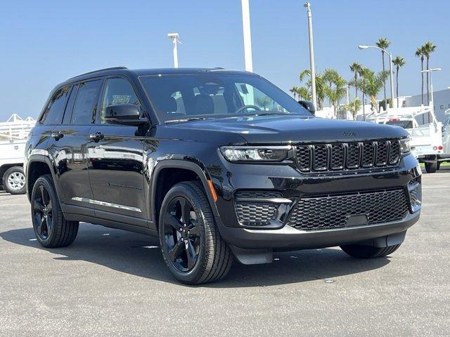 new 2025 Jeep Grand Cherokee car, priced at $44,675