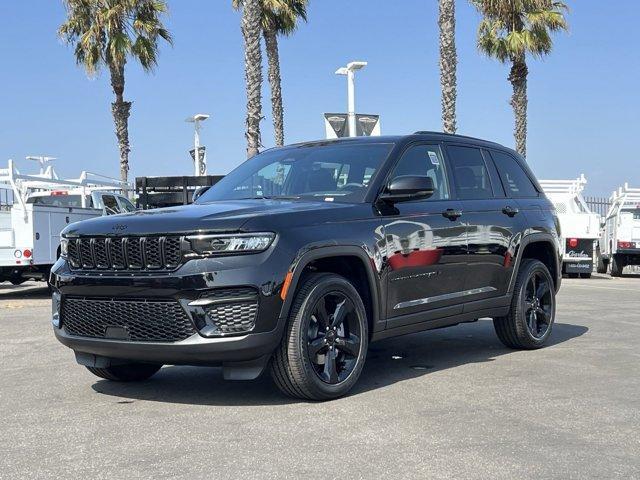 new 2025 Jeep Grand Cherokee car, priced at $44,675