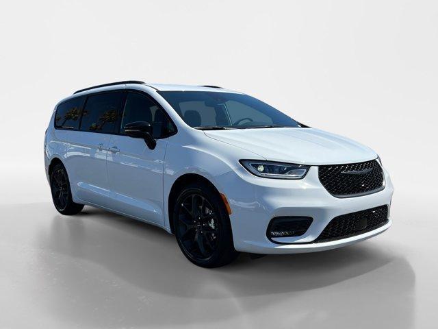 new 2024 Chrysler Pacifica car, priced at $38,745