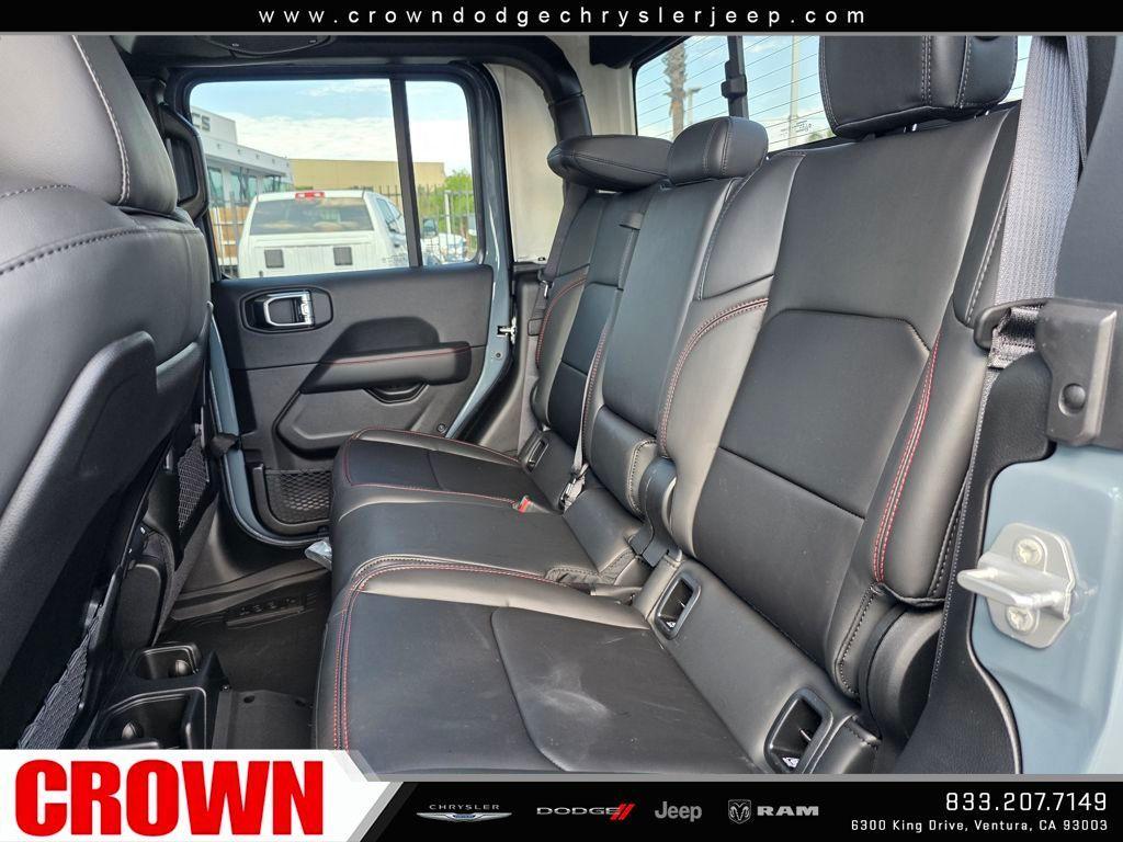 new 2025 Jeep Gladiator car, priced at $51,745