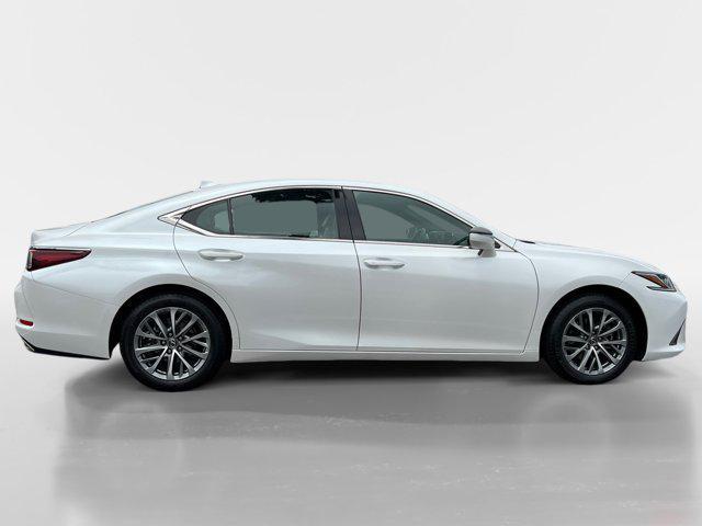 used 2022 Lexus ES 350 car, priced at $32,050