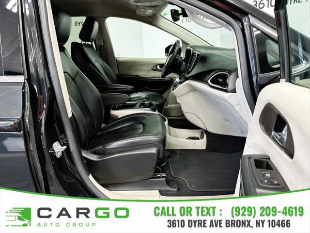 used 2022 Chrysler Pacifica car, priced at $36,995