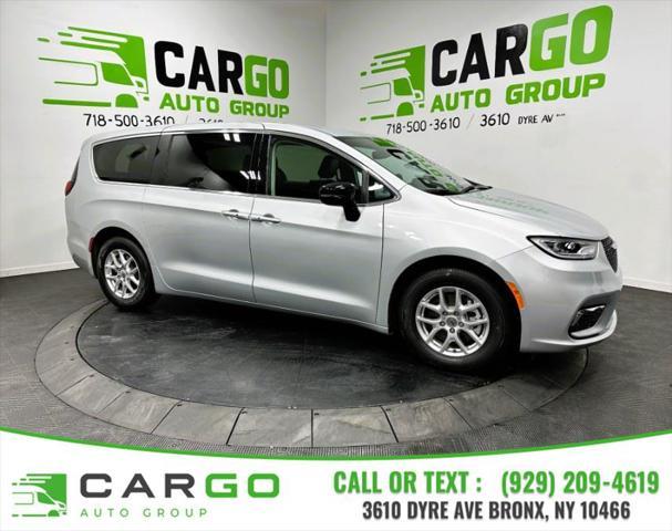 used 2024 Chrysler Pacifica car, priced at $29,495