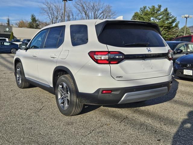 new 2025 Honda Pilot car, priced at $47,450