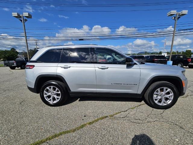 used 2022 Jeep Grand Cherokee car, priced at $30,099