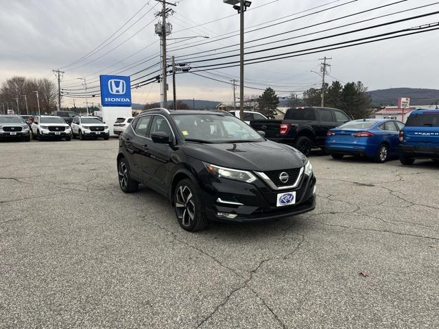 used 2022 Nissan Rogue Sport car, priced at $22,936