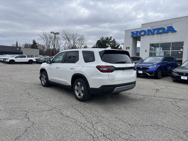 new 2025 Honda Pilot car, priced at $46,450