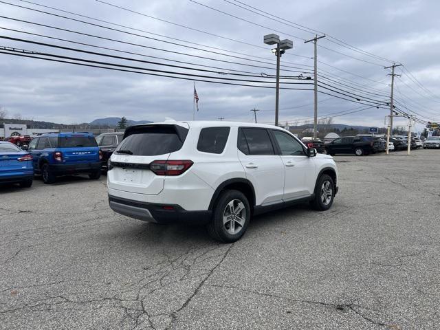 new 2025 Honda Pilot car, priced at $46,450