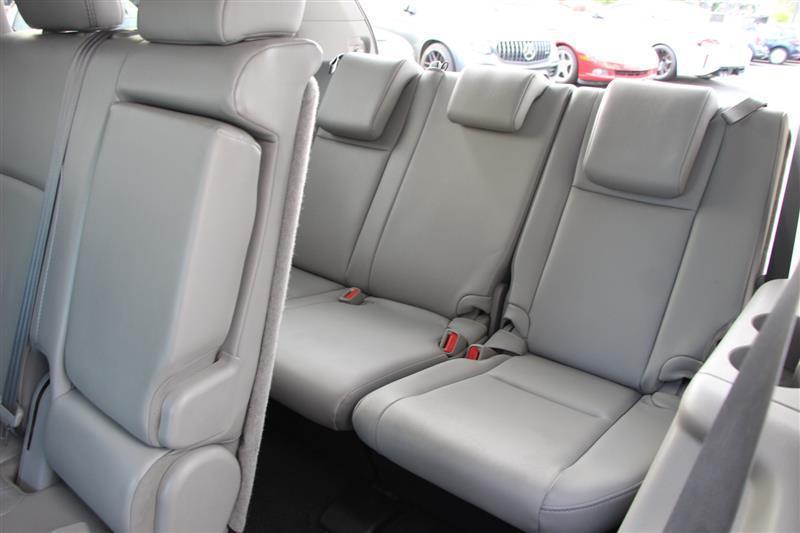 used 2019 Toyota Highlander Hybrid car, priced at $30,995