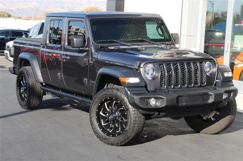 used 2020 Jeep Gladiator car, priced at $27,495