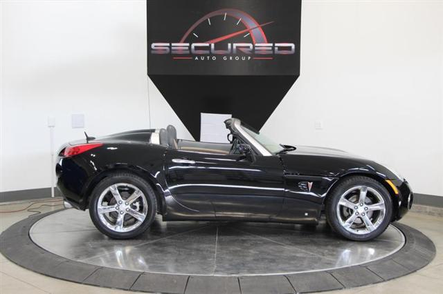 used 2006 Pontiac Solstice car, priced at $9,495