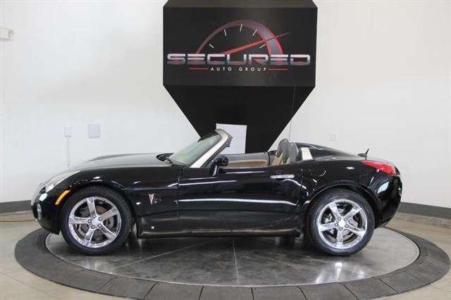 used 2006 Pontiac Solstice car, priced at $9,495