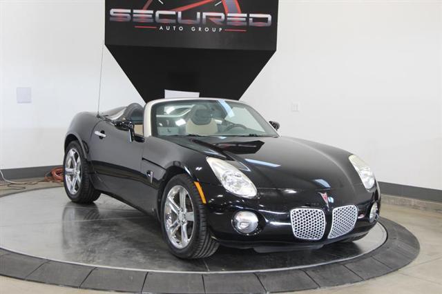 used 2006 Pontiac Solstice car, priced at $9,495