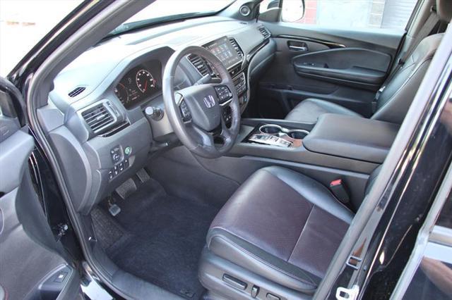 used 2025 Honda Ridgeline car, priced at $42,995